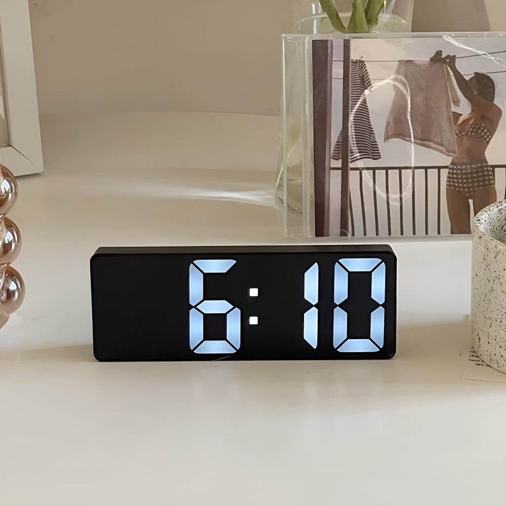 Wecker LED mit Spiegelfront digital