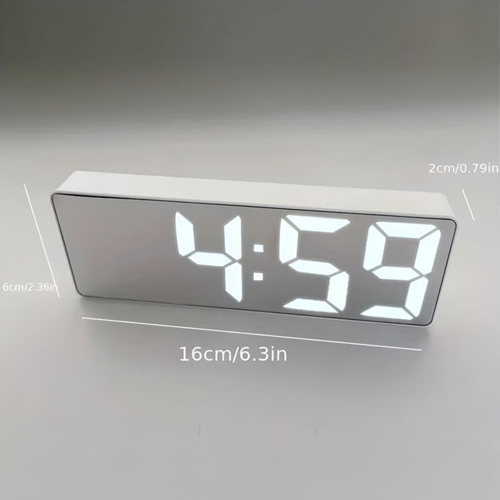 Wecker LED mit Spiegelfront digital