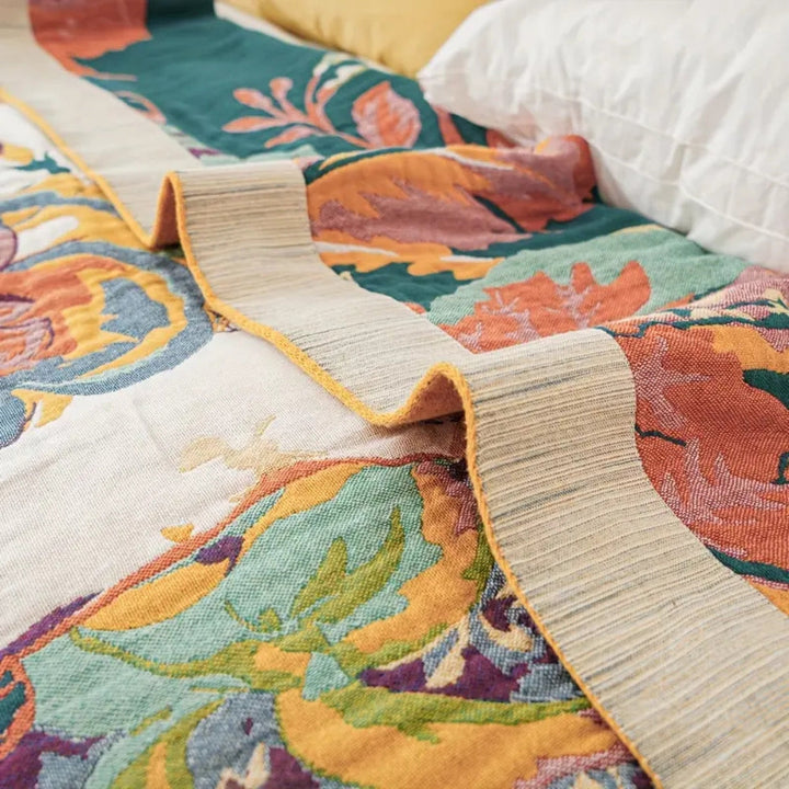 Tagesdecke aus Baumwolle mit floralem Jacquard und breitem Rand