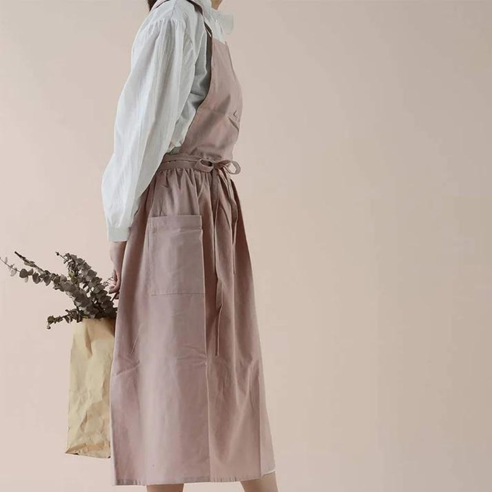 Baumwollschürze mit überkreuzten Trägern und Taschen