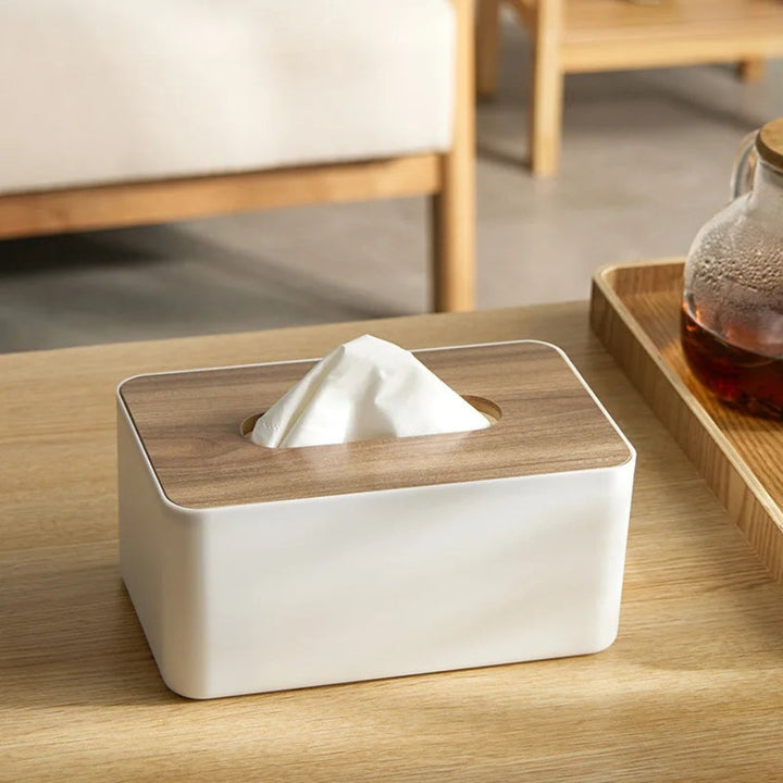 Weiße Taschentuchbox mit Bambusdeckel