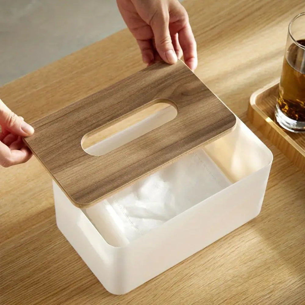 Weiße Taschentuchbox mit Bambusdeckel