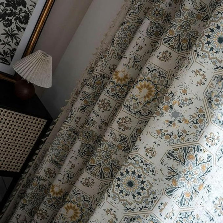Vorhang Boho Blütenmuster mit Quasten