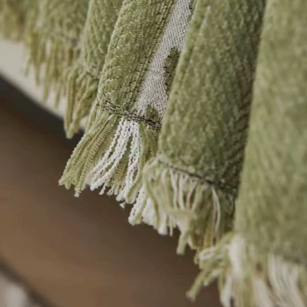 Chenille-Sofaüberwurf mit gewebtem Blattmuster
