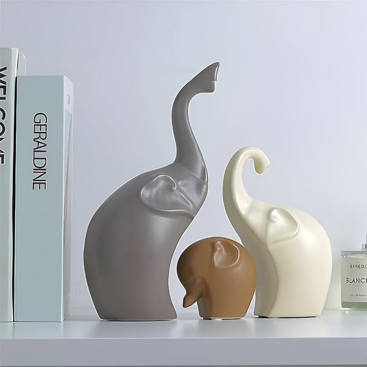 Skulptur Elefant durchbrochen
