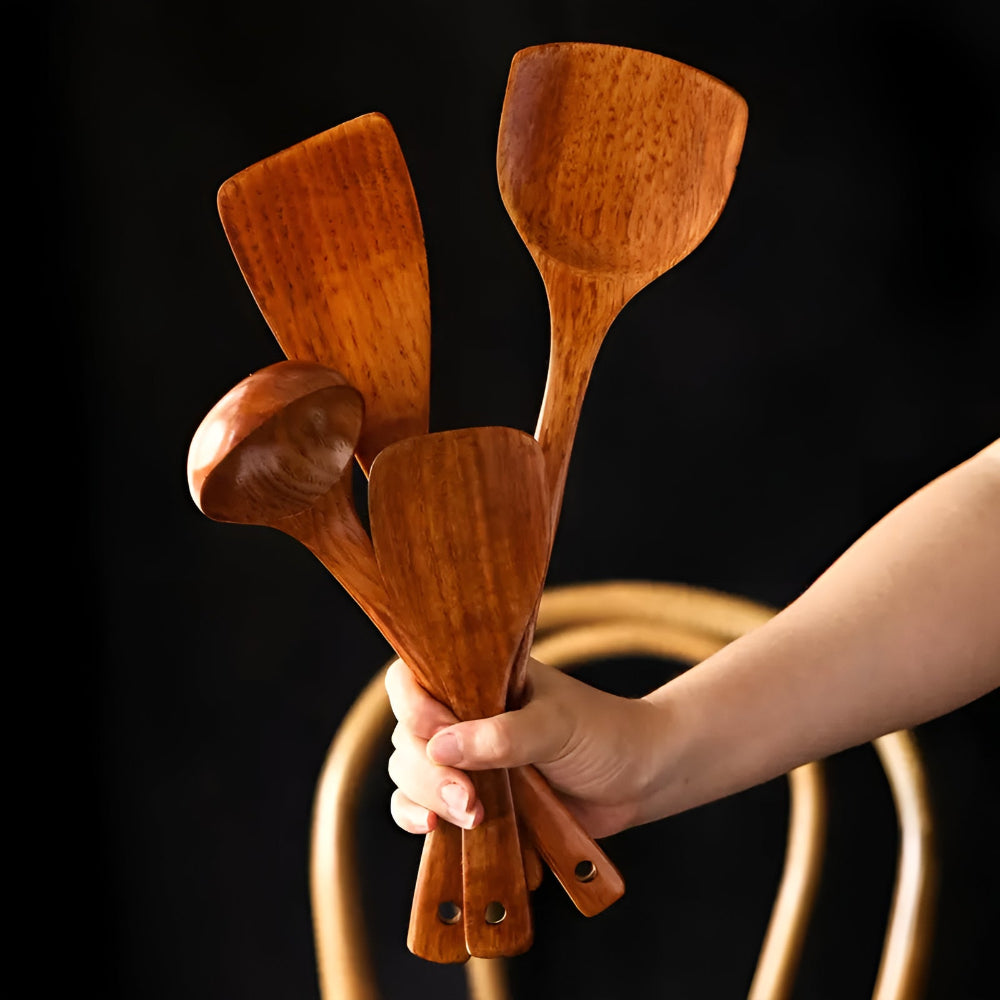 Küchenutensilien aus Holz, einzeln oder im Set