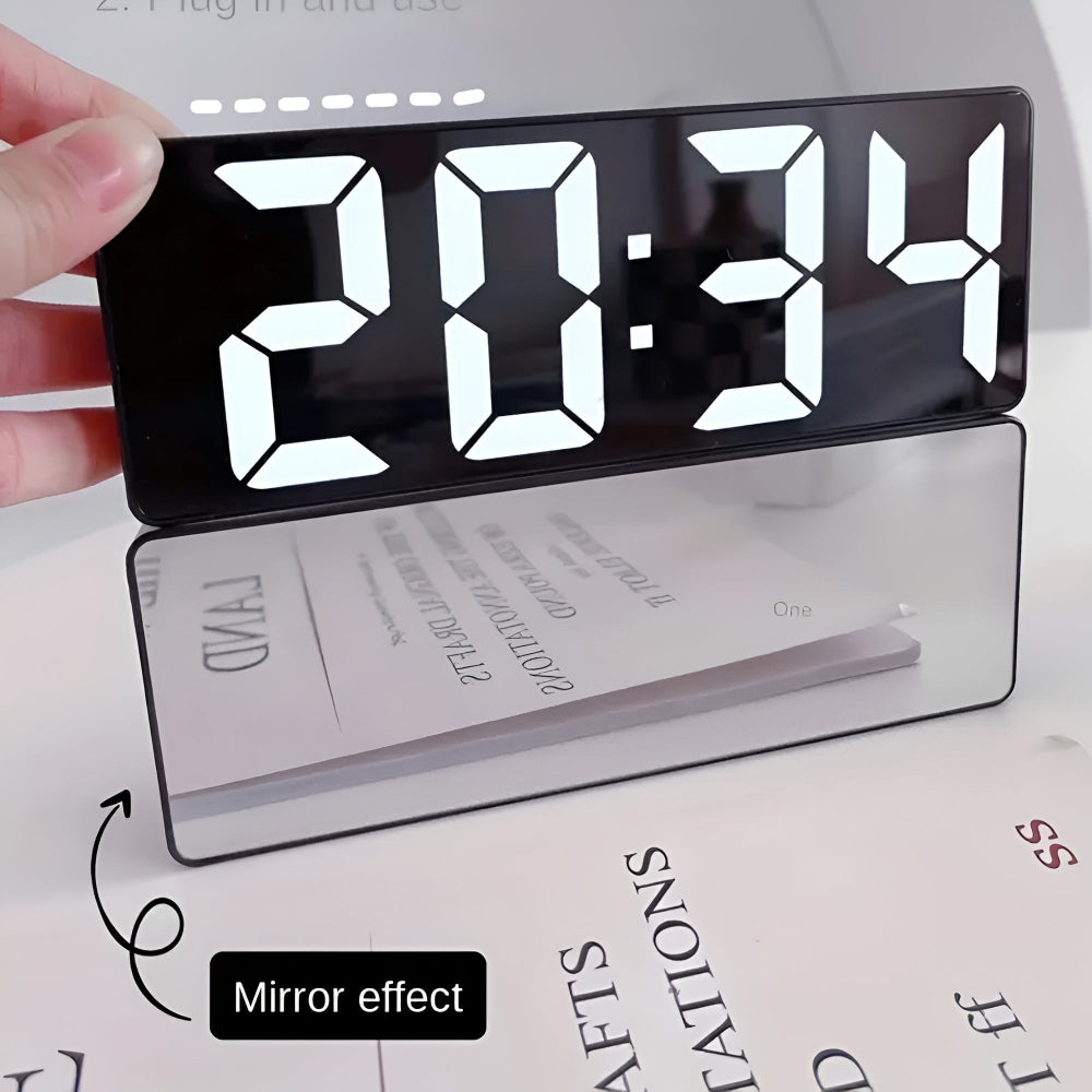 Wecker LED mit Spiegelfront digital