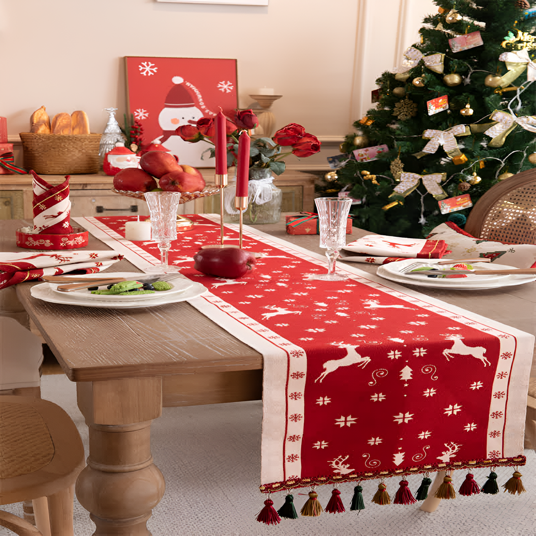 Weihnachtlicher Tischläufer mit Quasten
