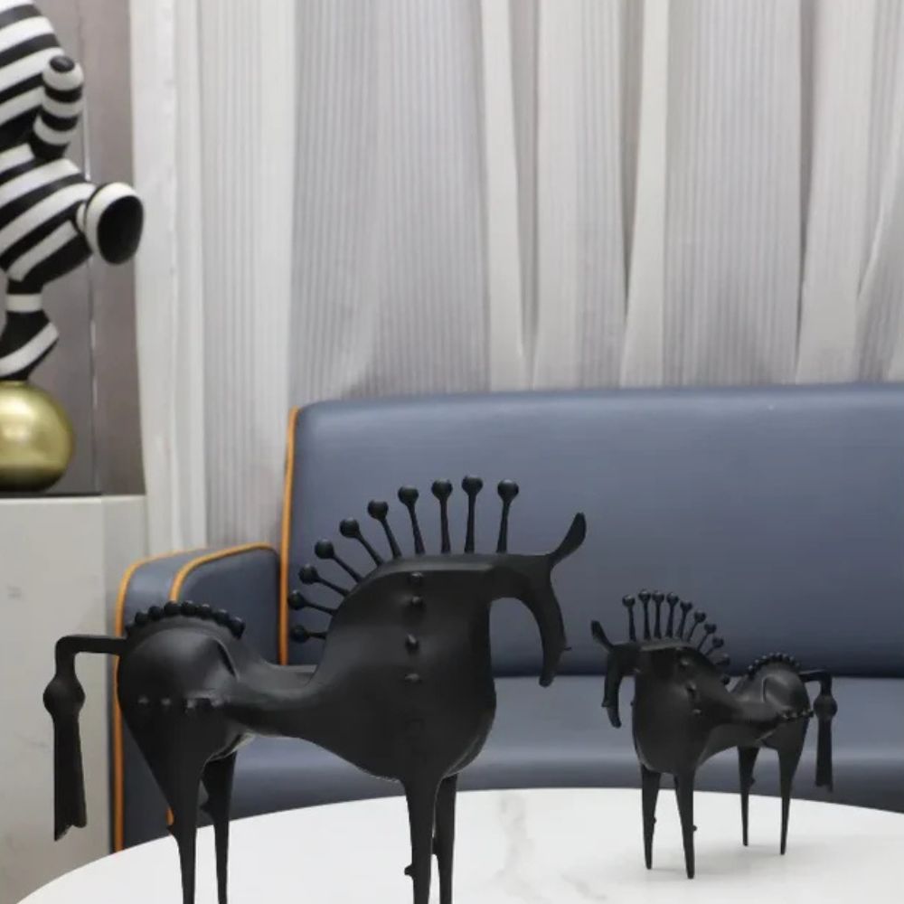 Skulptur Pferd Metall schwarz