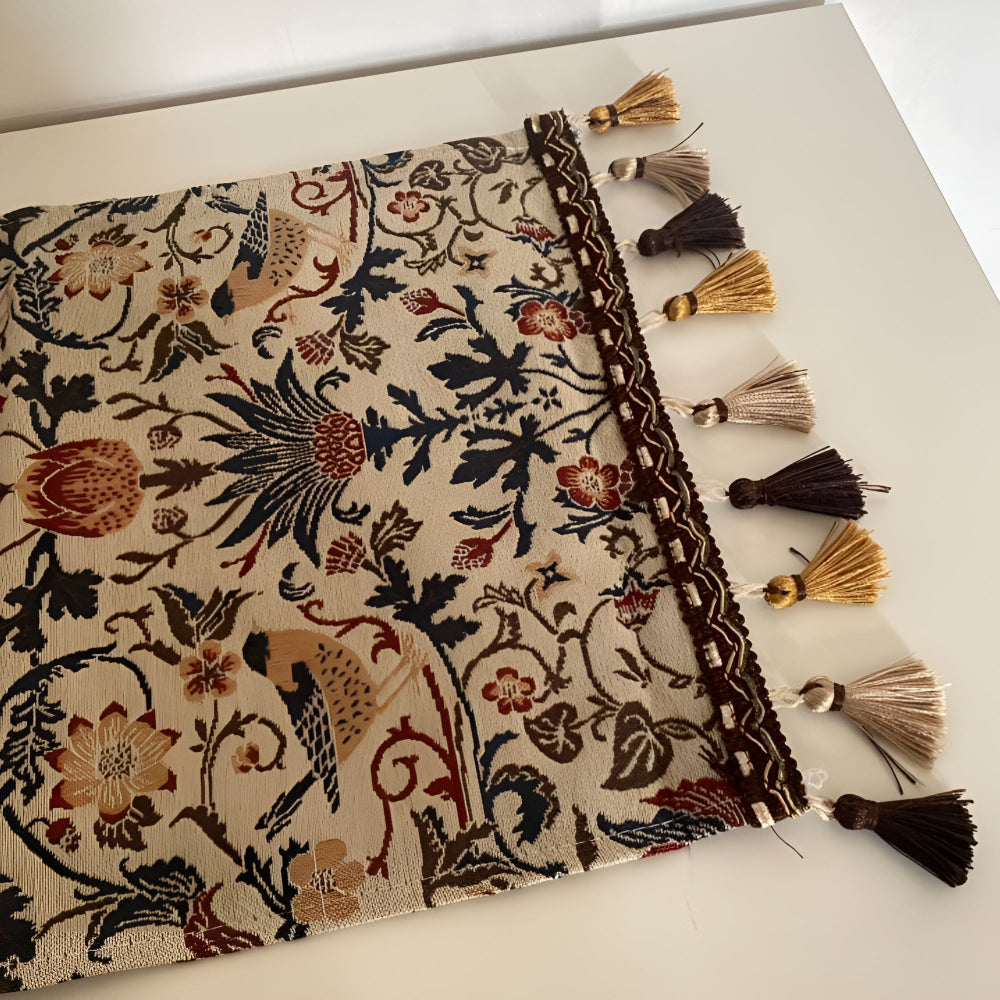 Jacquard-Tischläufer mit Blumen- und Vogelmotiv und Quasten