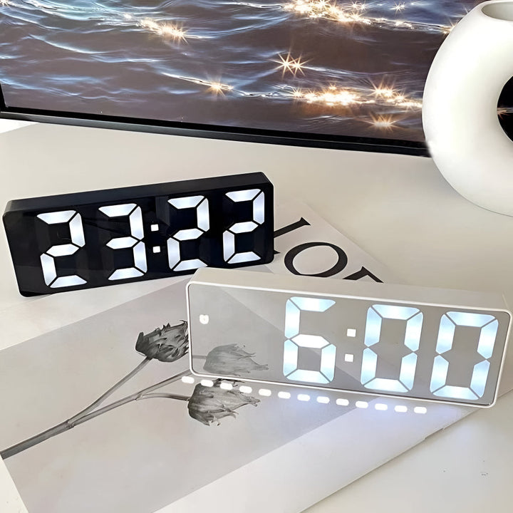 Wecker LED mit Spiegelfront digital