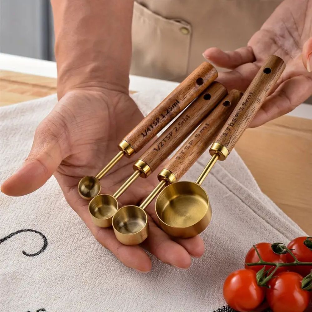 Messlöffel aus Stahl mit Holzgriff, 4er-Set