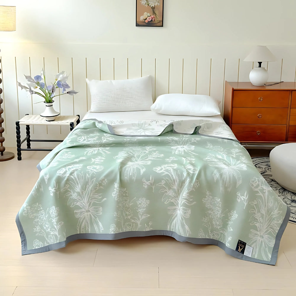 Wendbare Tagesdecke aus Baumwollmusselin mit Blumenmuster