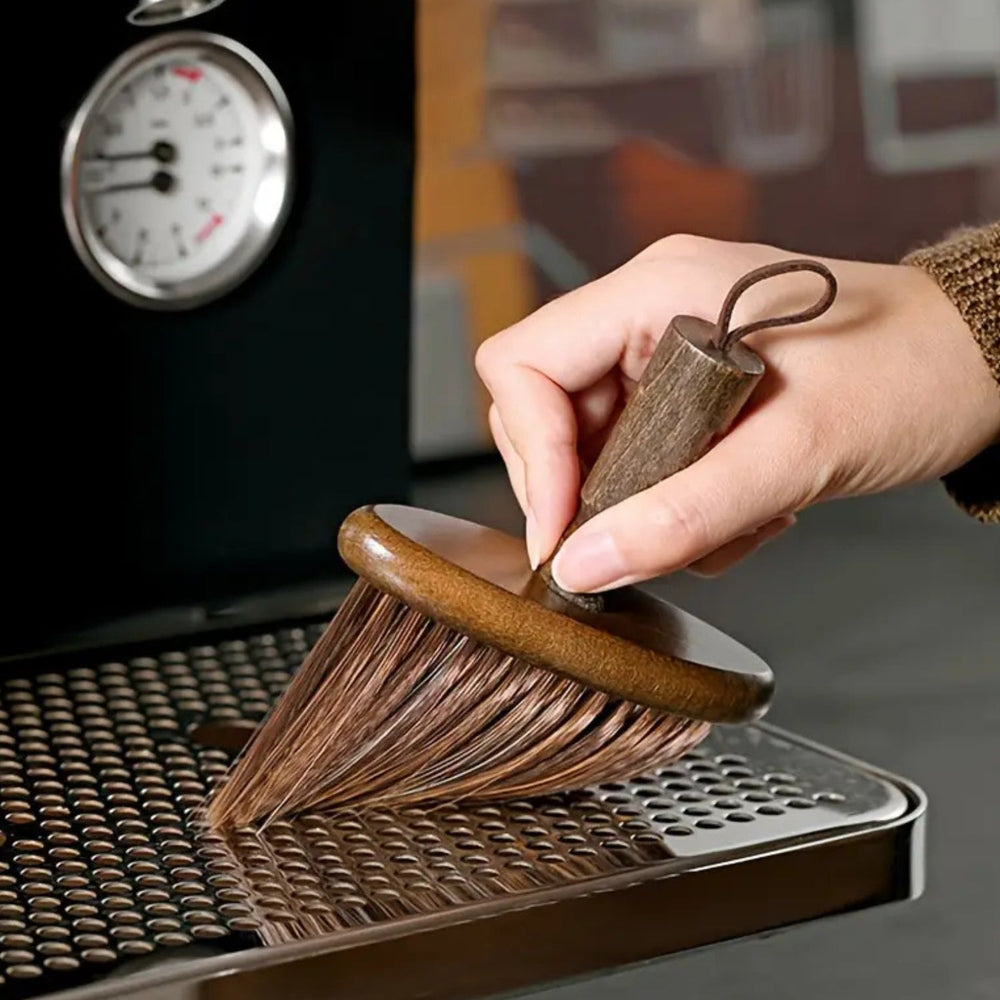 Reinigungsbürste aus Buchenholz für die Kaffeeecke