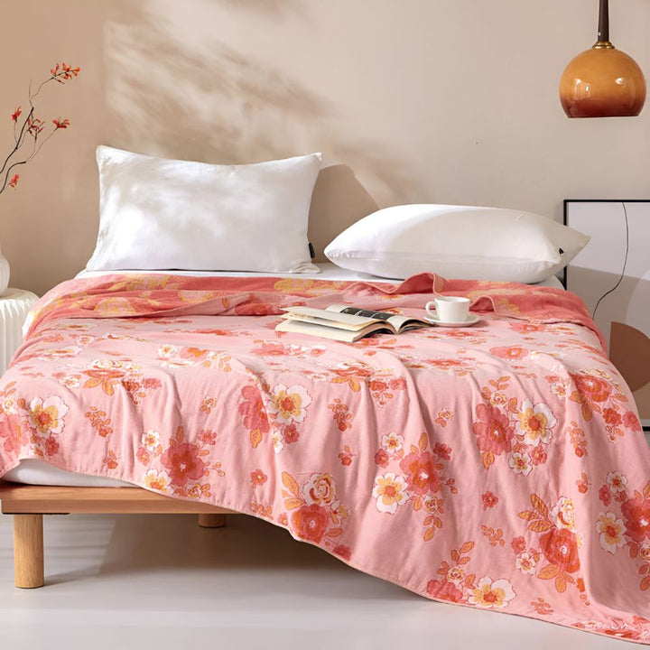 Plaid en mousseline de coton à fleurs rosées