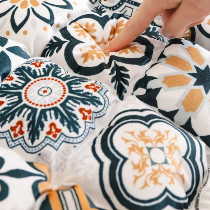 Sofaüberwurf gesteppt Boho-Dessin