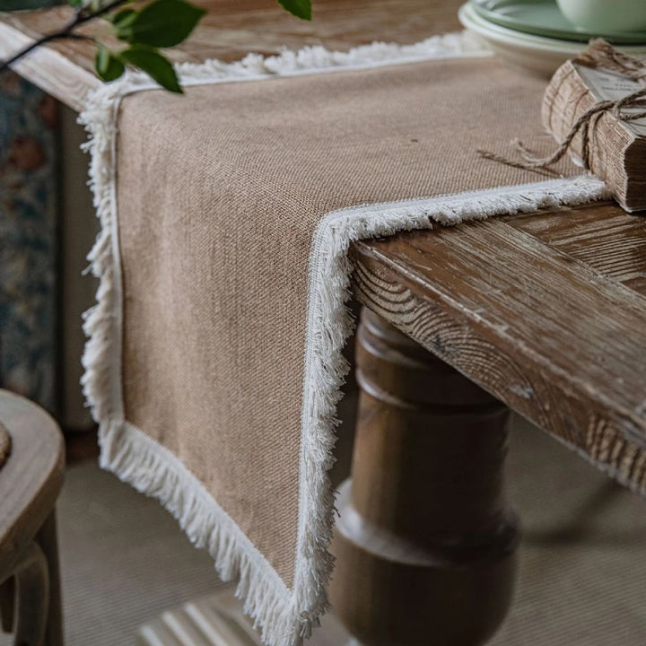 Jute-Tischläufer in schlichtem Design