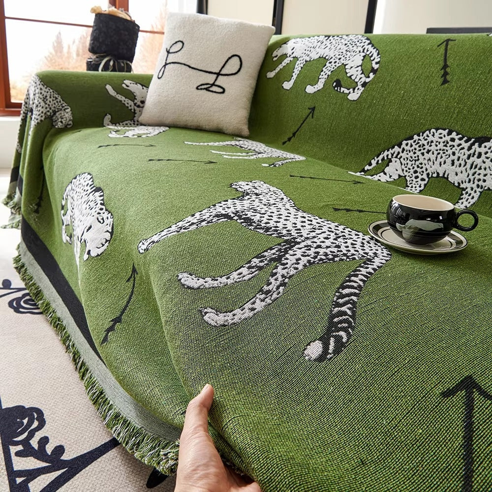 Sofaüberwurf Panda- und Leopardenmotiv wendbar