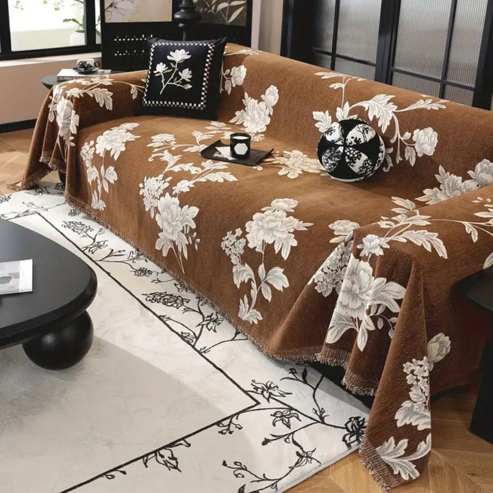 Sofaüberwurf aus Chenille mit floralem Jacquard und Quasten