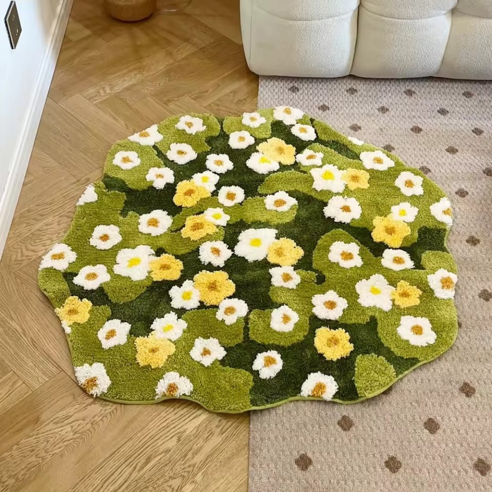 Badematte Moosoptik mit Gänseblümchen
