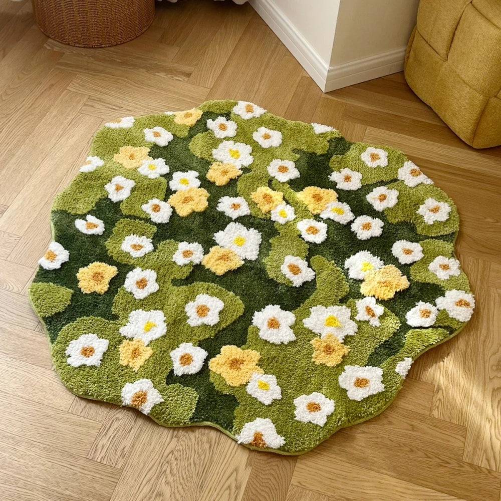 Badematte Moosoptik mit Gänseblümchen