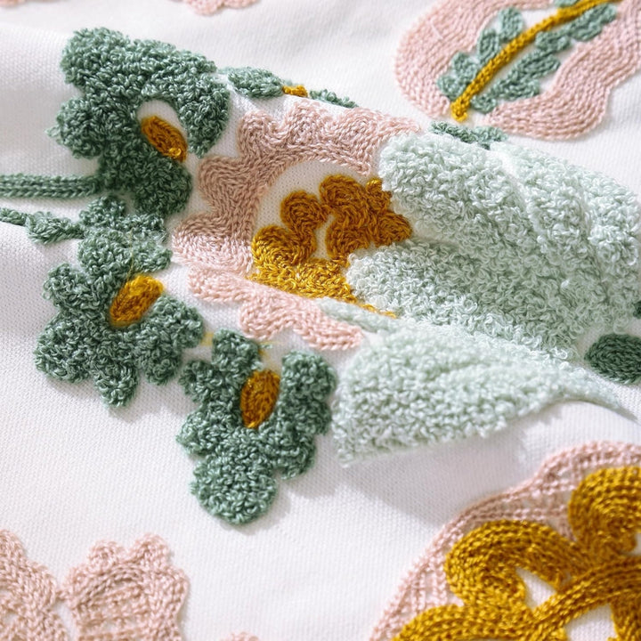 Housse de coussin brodée fleurs 45 x 45 cm