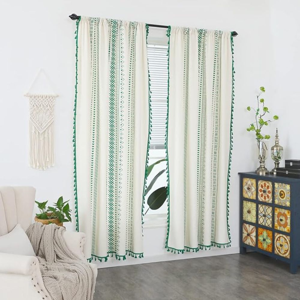 Vorhang Streifen Grün Boho mit Quasten