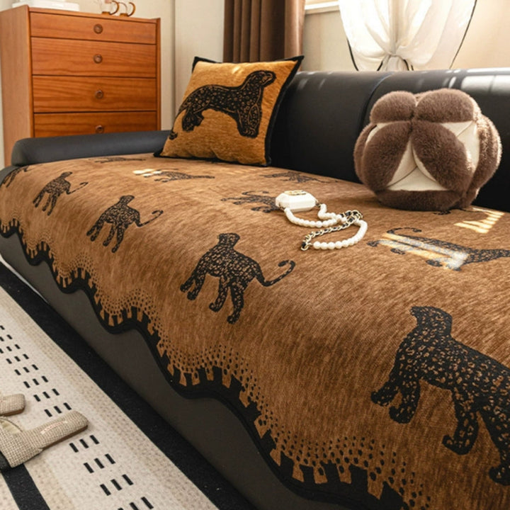 Sofaüberwurf Löwenmotiv mit Wellenkante