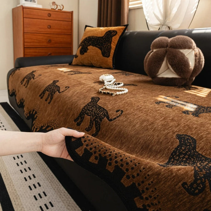 Sofaüberwurf Löwenmotiv mit Wellenkante