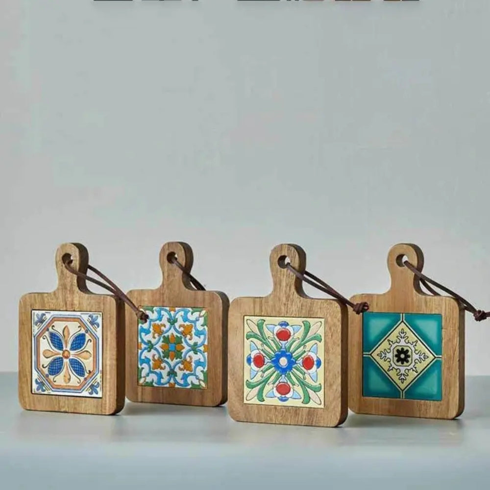 Untersetzer aus Holz mit Flieseneinlage