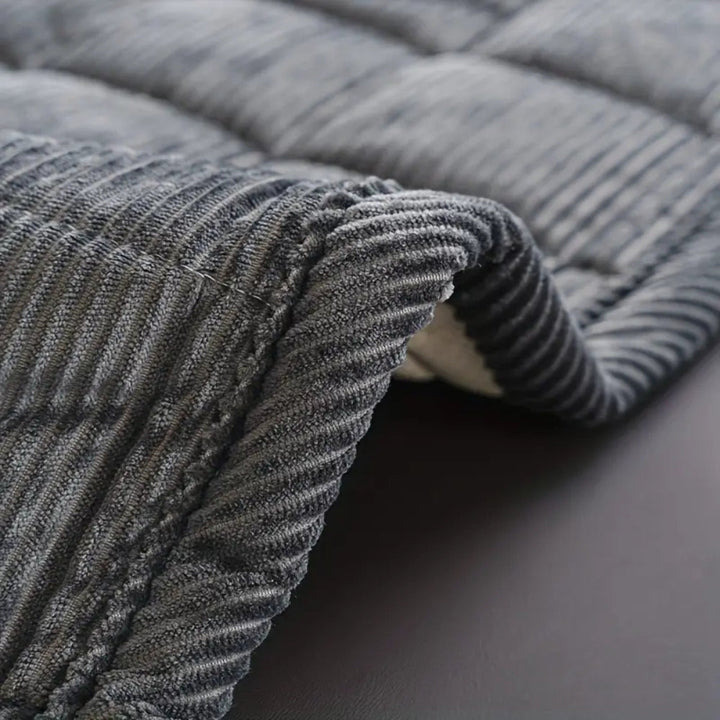 Sofaüberwurf gesteppt Linienmuster