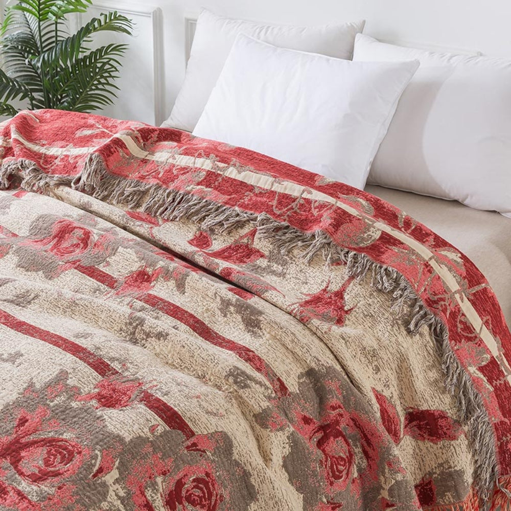 Gesteppte florale Jacquard-Tagesdecke aus Baumwolle
