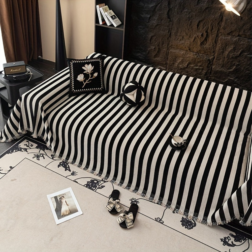 Sofaüberwurf Chenille schwarz-weiß gestreift