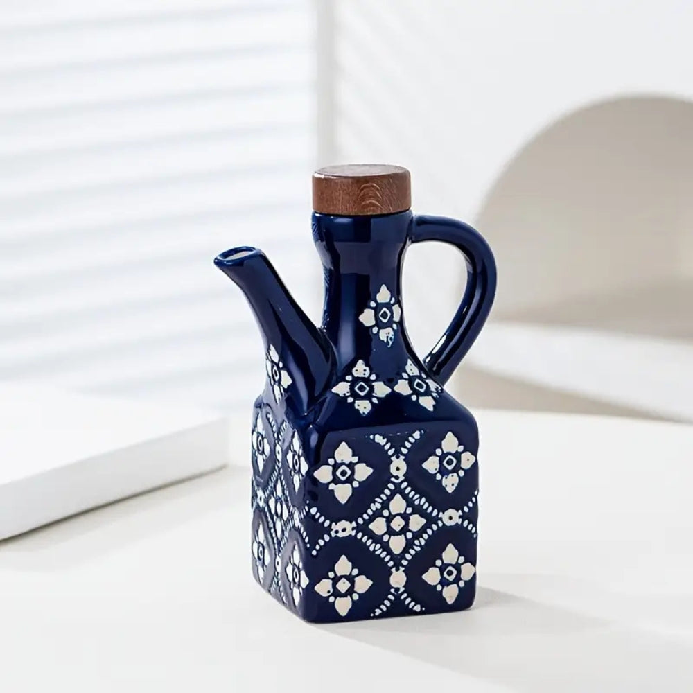 Keramik-Ölflasche in Blau und Weiß