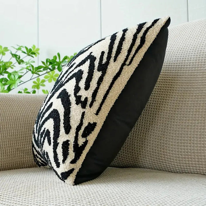 Housse de coussin à rayures brodées et tissées