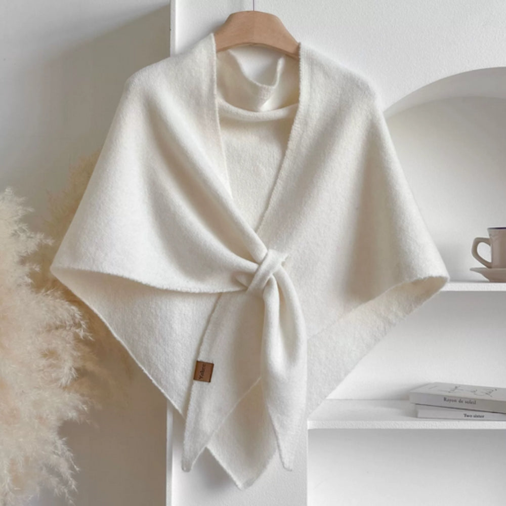 Poncho dreieckig gestrickt