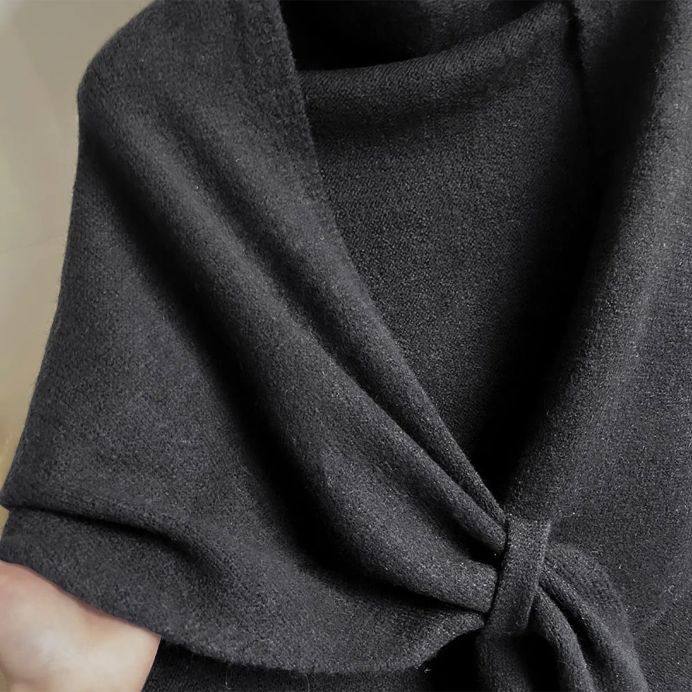 Poncho dreieckig gestrickt