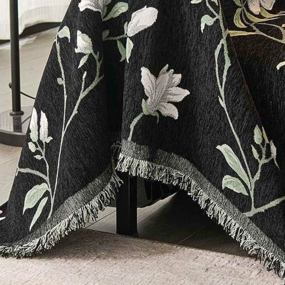 Chenille-Sofaüberwurf mit Vintage-Blumen und Quasten