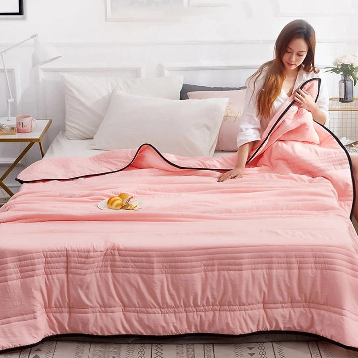 Kühlende Sommerdecke aus Bambusfaser