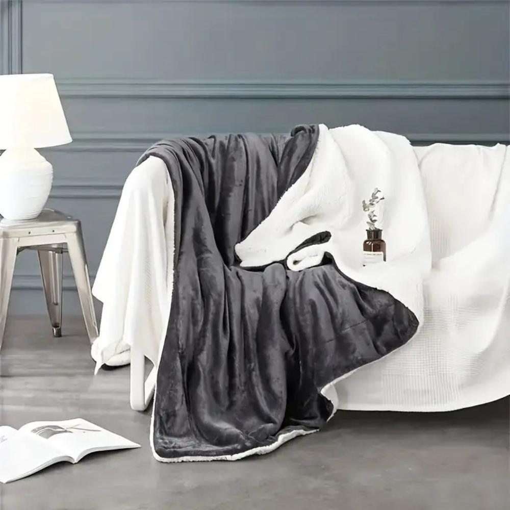 Wohndecke Velours und Sherpa wendbar